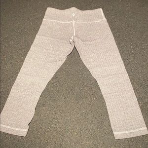 Lululemon Capri gray leggings